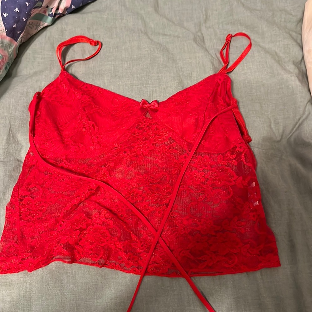 red lace tank